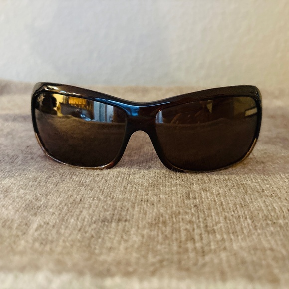 Maui Jim Palms MJ111 Polarized Sunglasses Black Wrap Frame w/ Case main image 5